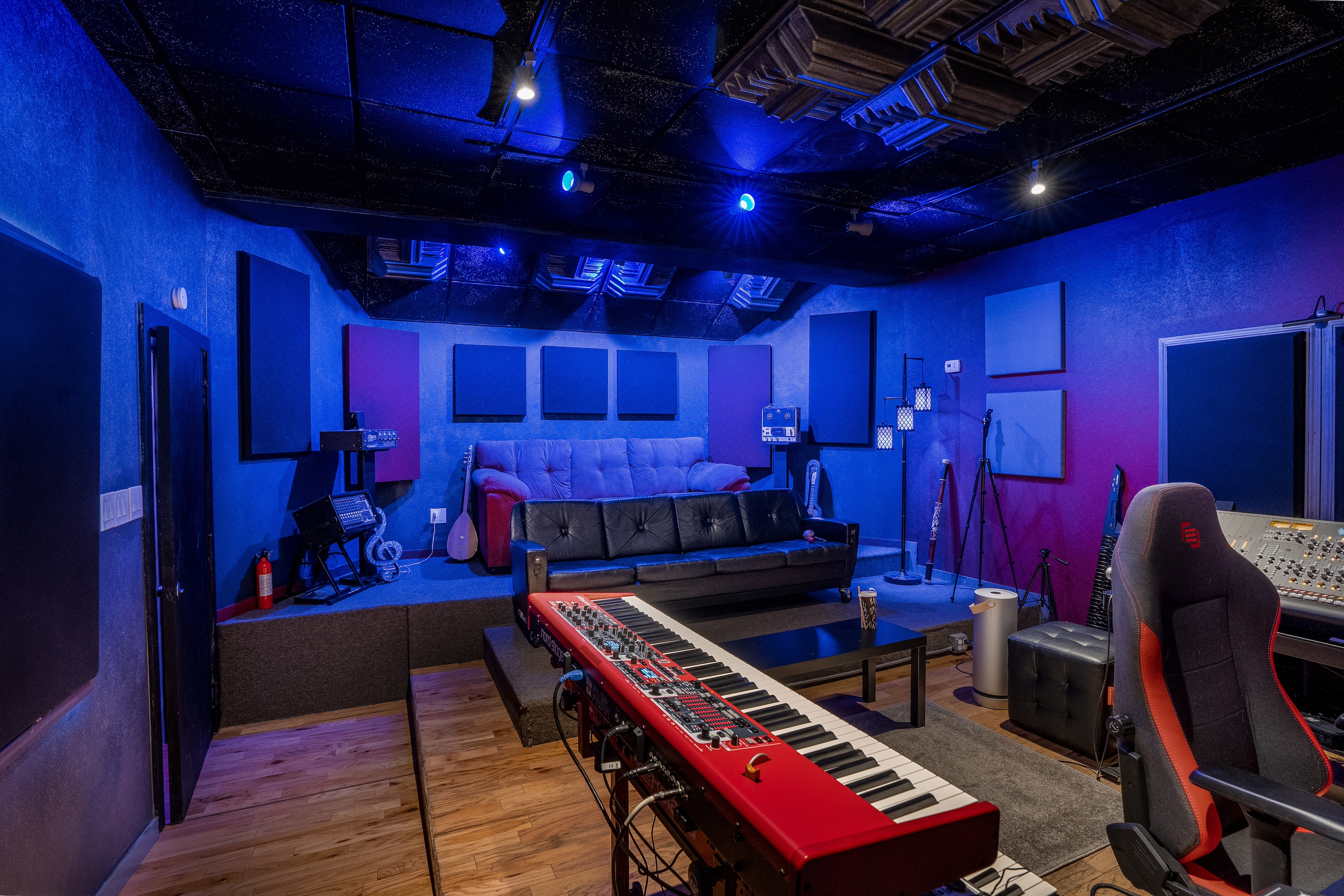 Studio A — photo 2