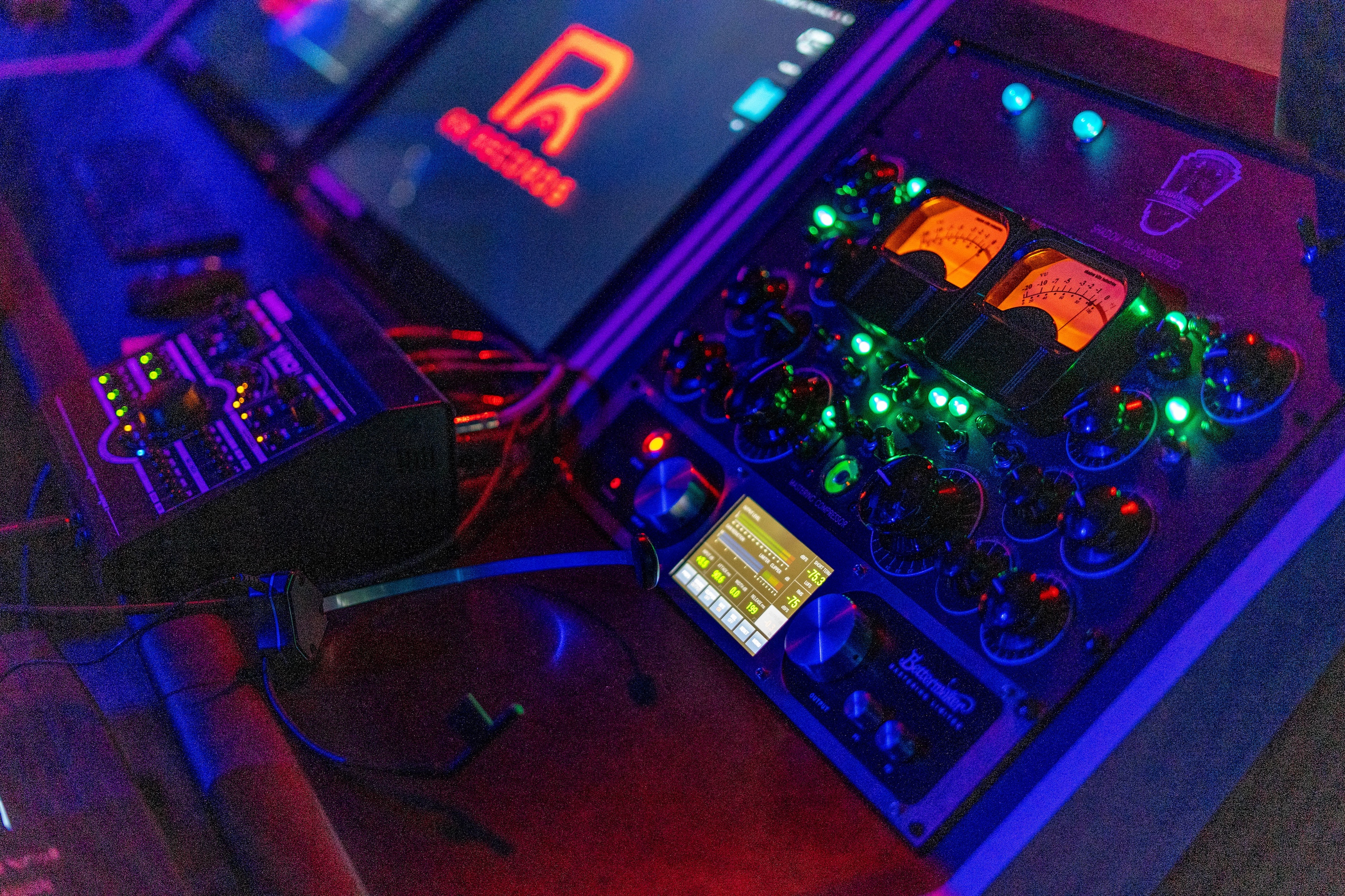 Studio A — photo 17